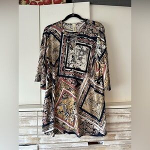 Elegant Women's Tunic with Artistic Print